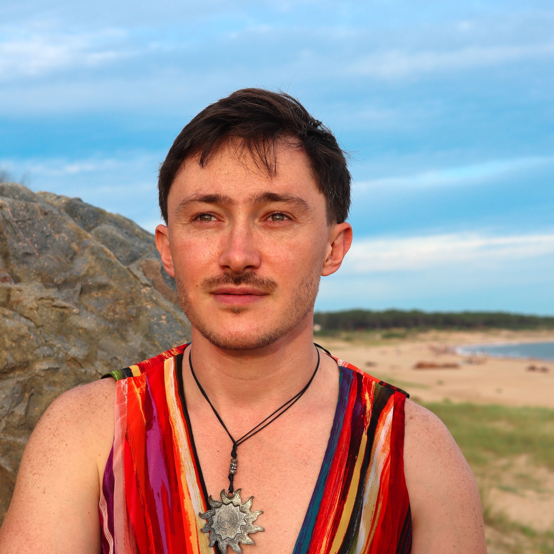 soon touring with singing workshops and sending audiences music parts ahead of gigs